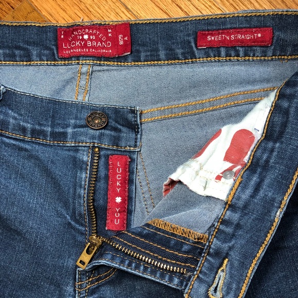 Lucky Brand - Mid Rise Sweet’n Straight Jeans - Picture 3 of 3